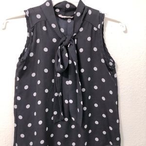 Navy Blue/ White poka dot Sleeveless Blouse Size S petite